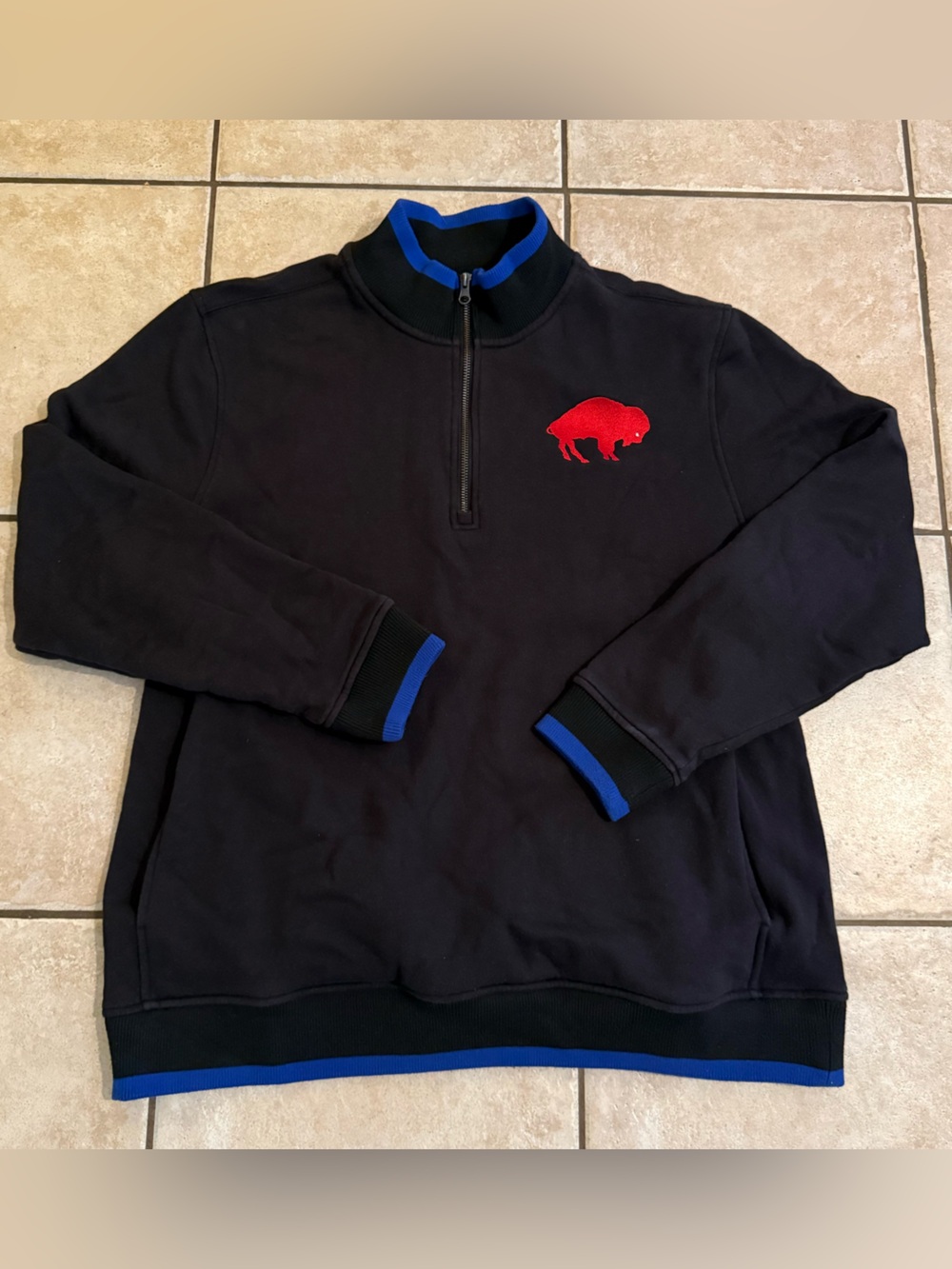 Buffalo Bills Darius Rucker Black Quarter-Zip Pullover with Red Embroidered Bear